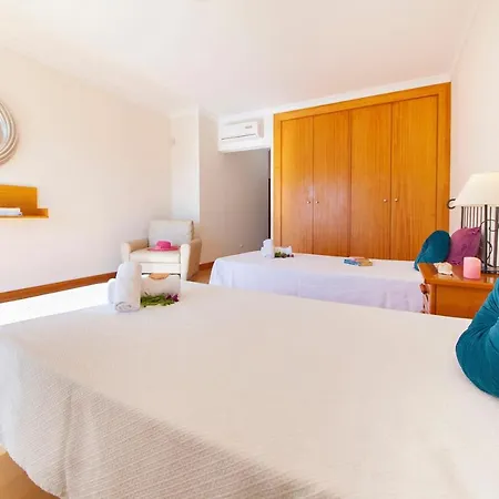 Costa Brava By Algarve Vacation Villa *