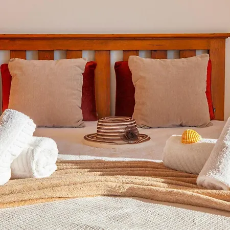 Costa Brava By Algarve Vacation Villa